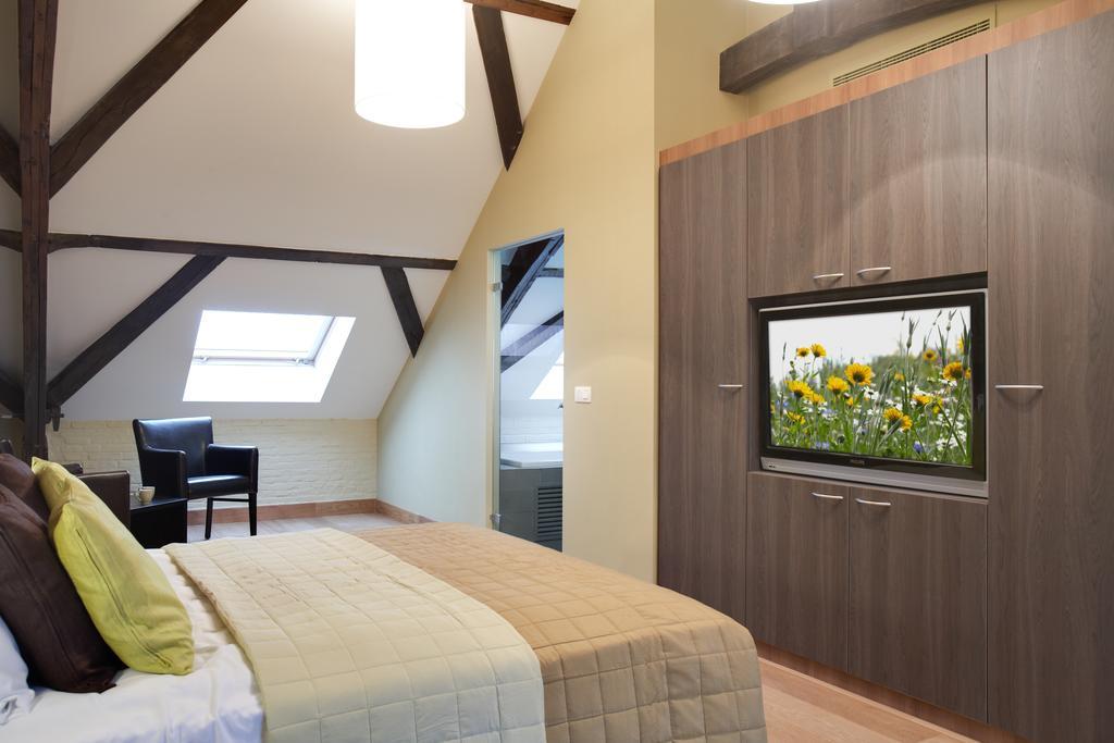 Het Godshuis Hotel Sint-Laureins Room photo